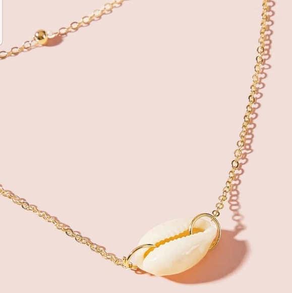 *Marina* Shell Layered necklace - Picture 3 of 3